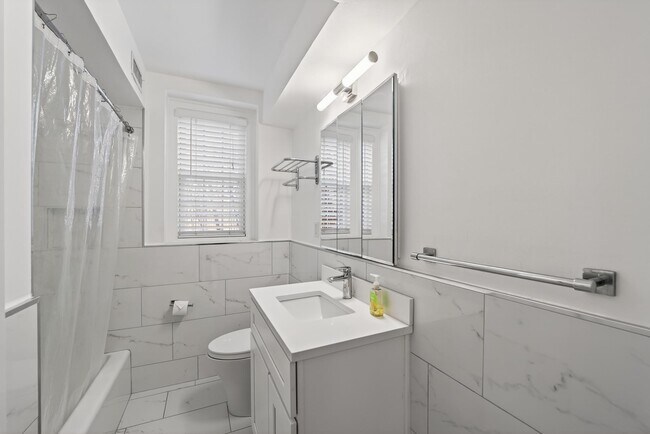 Building Photo - 3450 39th St NW