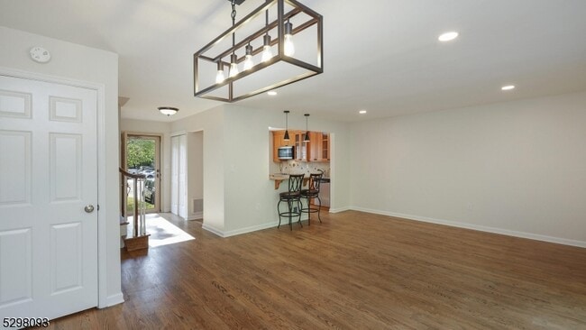 Building Photo - 209 Amherst Ct