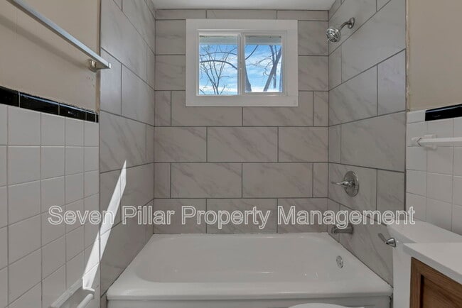 Building Photo - 406 Beechtree Rd