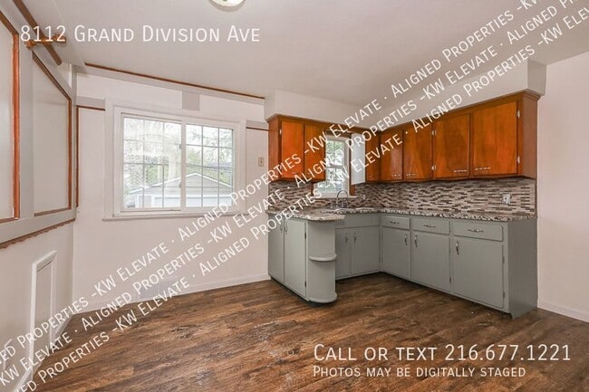 Building Photo - 8112 Grand Division Ave