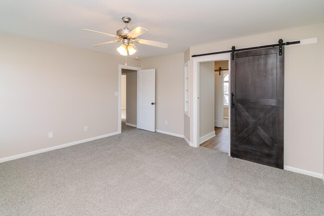 Building Photo - 188 Blue Heron Pl