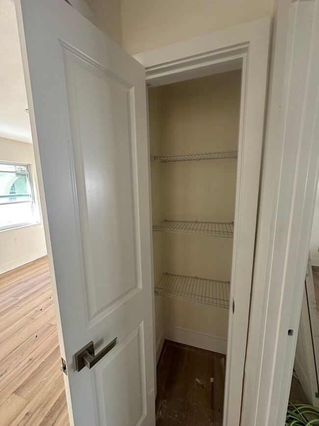 Building Photo - 3111 W Spruce St