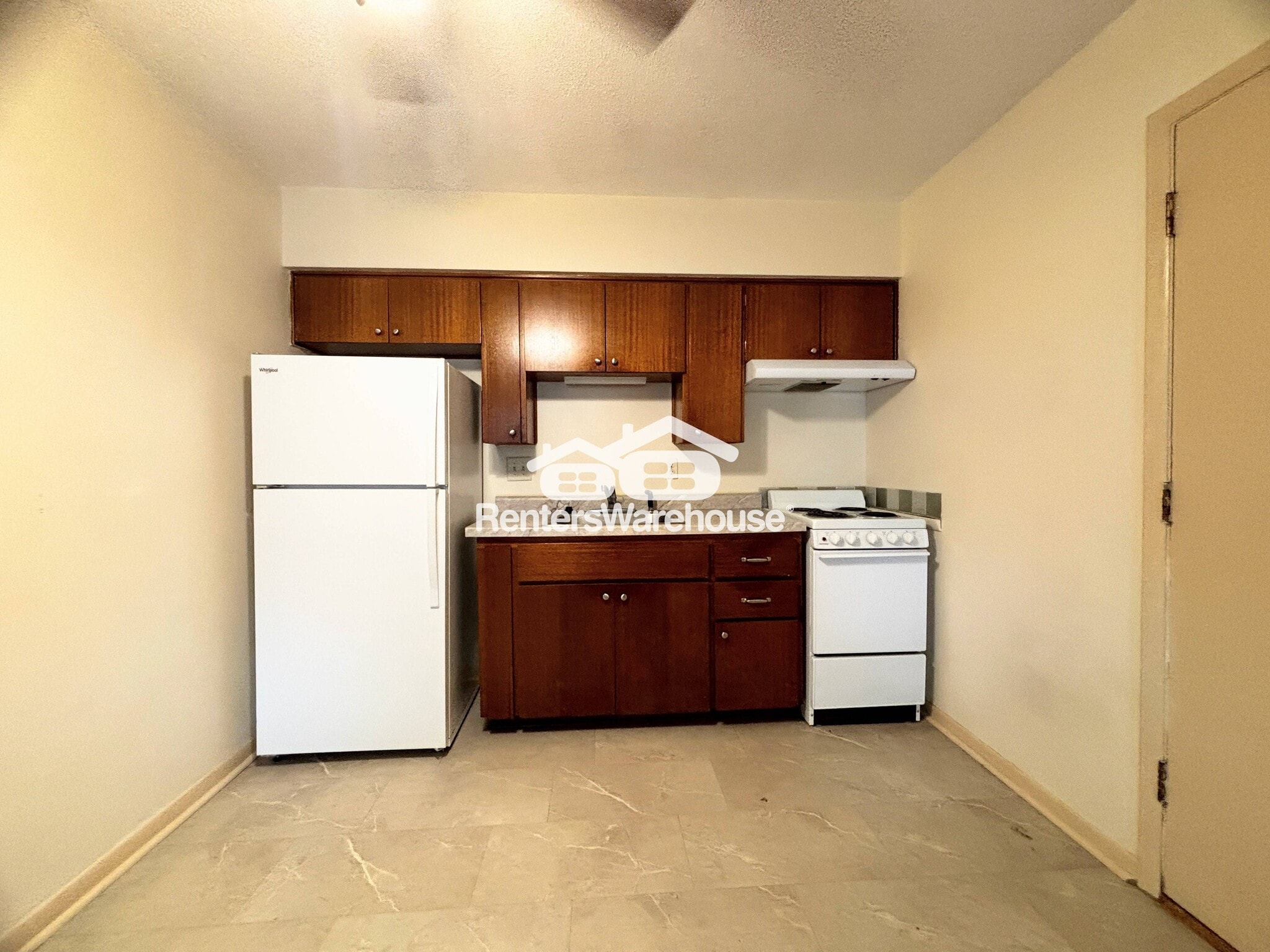 Building Photo - 208 N 11th St