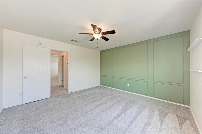 Building Photo - 12740 Bella Pkwy