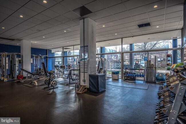 Building Photo - 1311 Delaware Ave SW