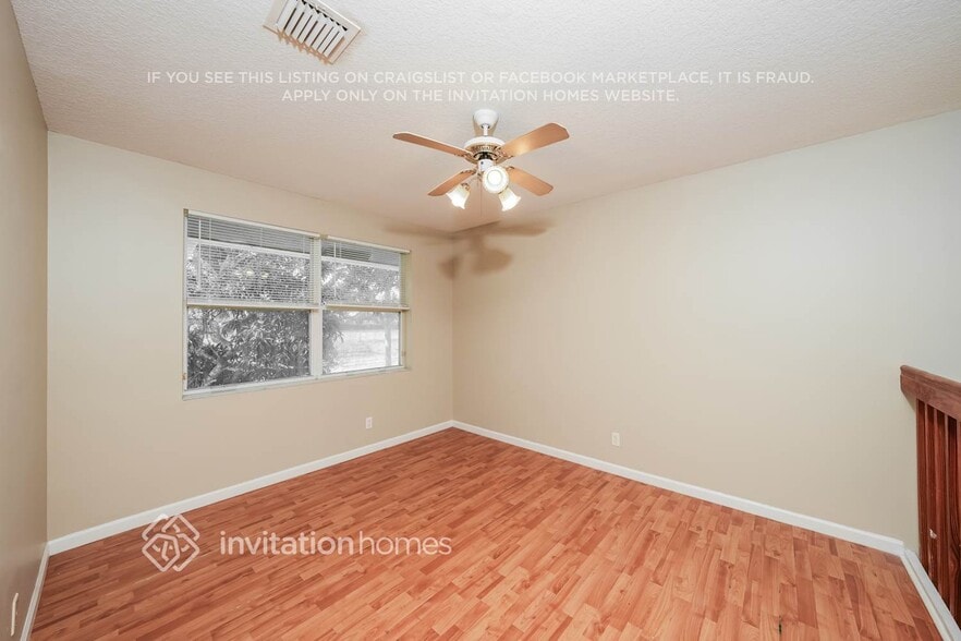 Building Photo - 10154 Aqua Vista Way