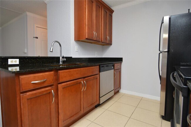 Building Photo - 10265 Gandy Blvd N