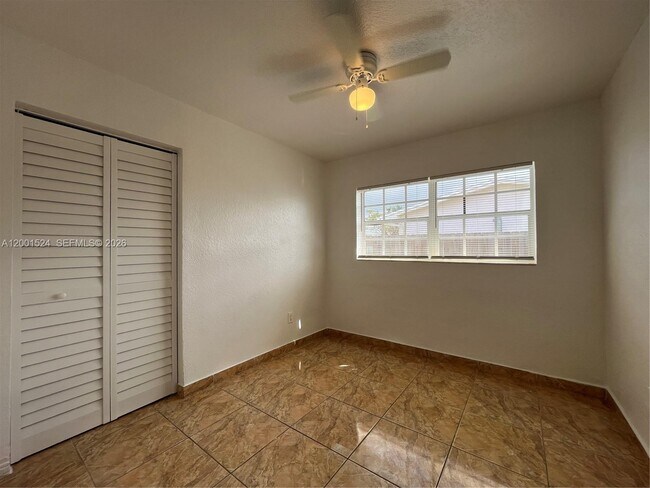 Building Photo - 9870 Nicaragua Dr