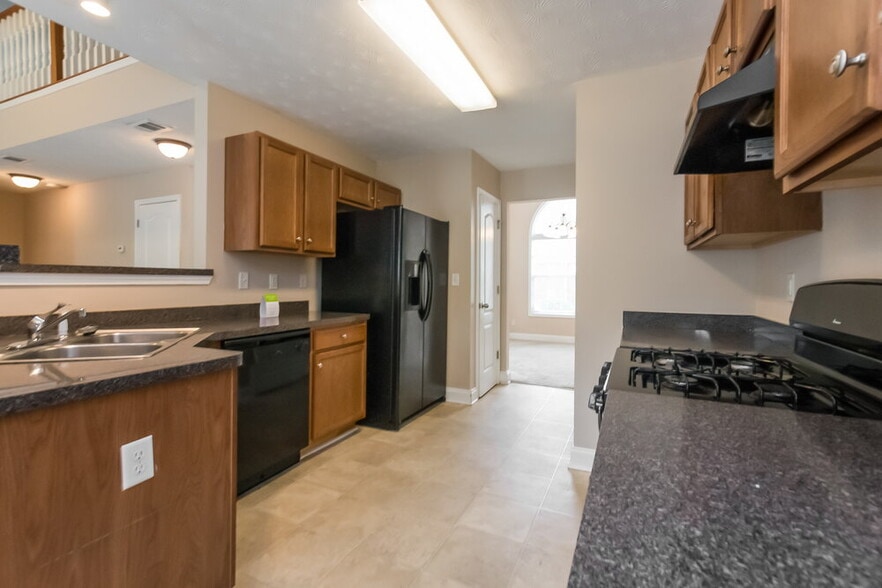 Building Photo - 4281 Single Tree Dr