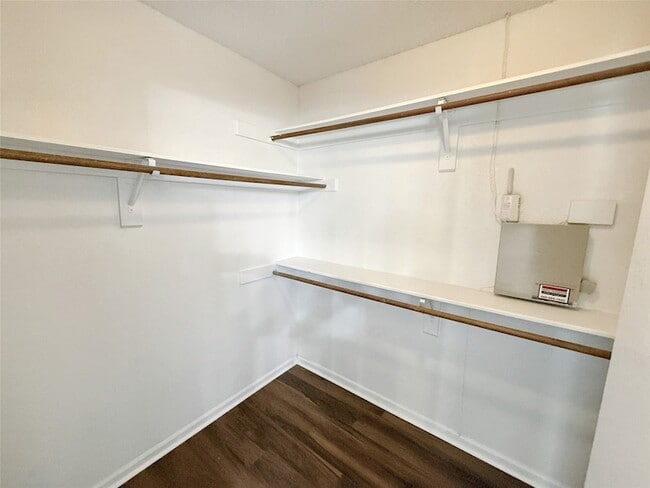 Building Photo - 1713 River Birch Dr