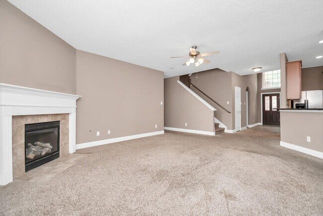 Building Photo - 1914 Lenora Ct