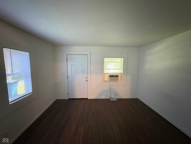 Building Photo - 4348 Crittenden Ave