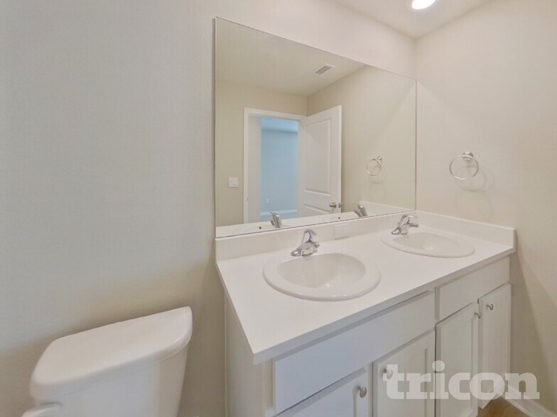 Building Photo - 10734 Hidden Banks Gln