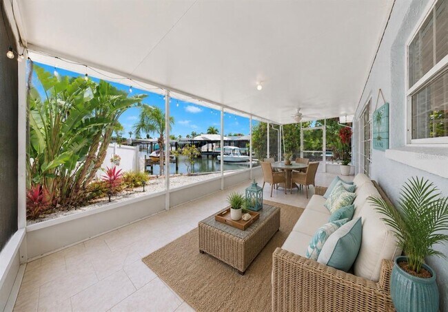 Building Photo - 6513 Abaco Dr