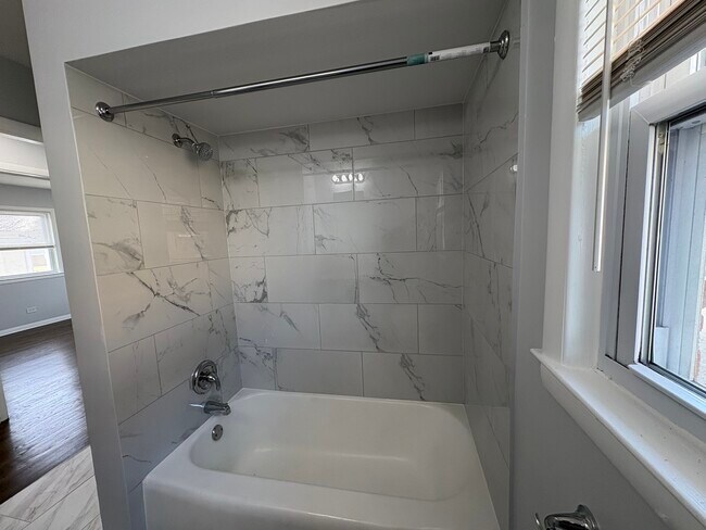 Building Photo - 311 Prairie Ave