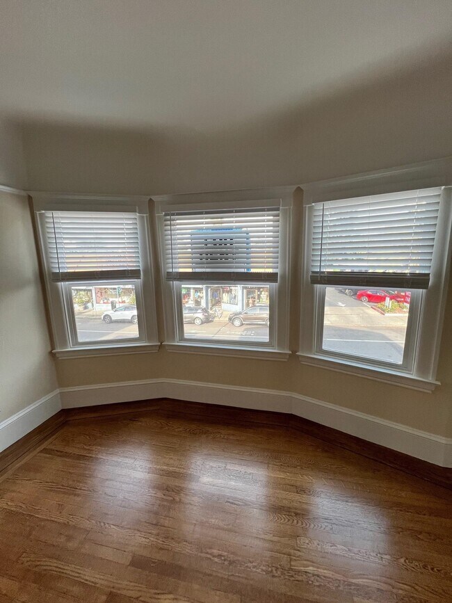 Building Photo - 9 Monte Vista Ave