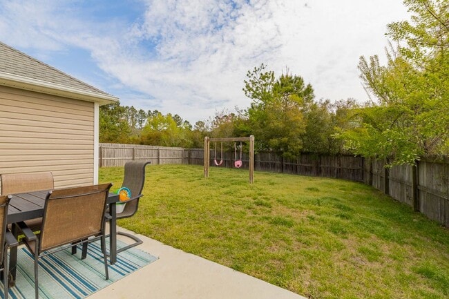 Building Photo - 4006 W T Whitehead Dr