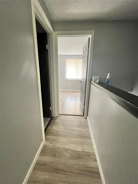 Building Photo - 4918 Silver Oaks Village