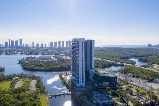 Building Photo - 16385 Biscayne Blvd