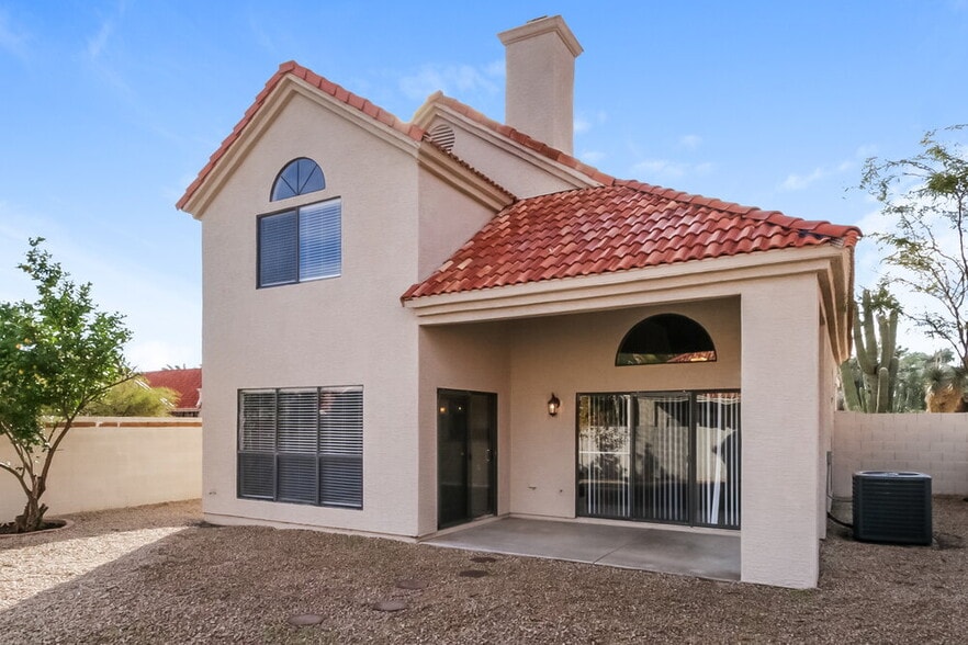 Building Photo - 1534 E Campbell Ave