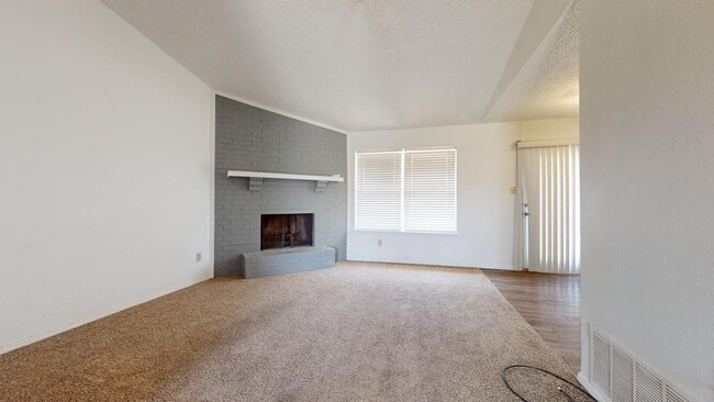 Building Photo - 7512 NW Rolando Rd