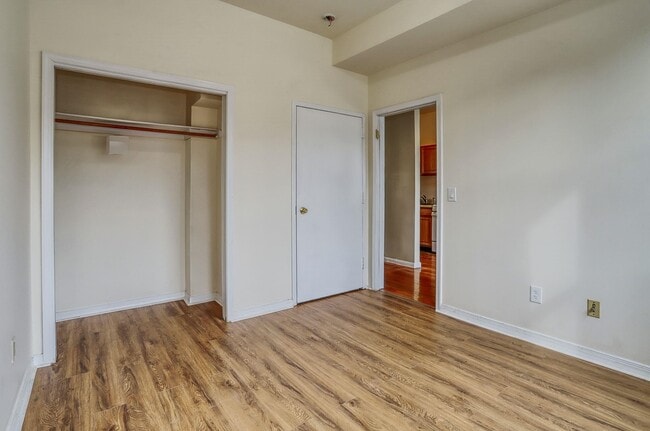 Building Photo - 618 Washington St