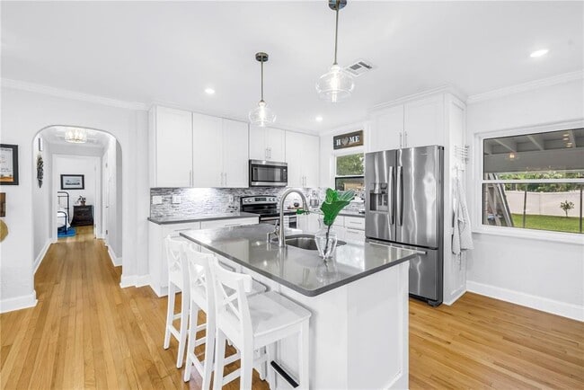 Building Photo - 2421 Covina Way S