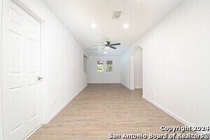 Building Photo - 727 John Adams Dr