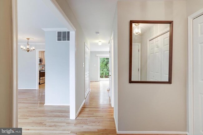 Building Photo - 9823 St Cloud Ct