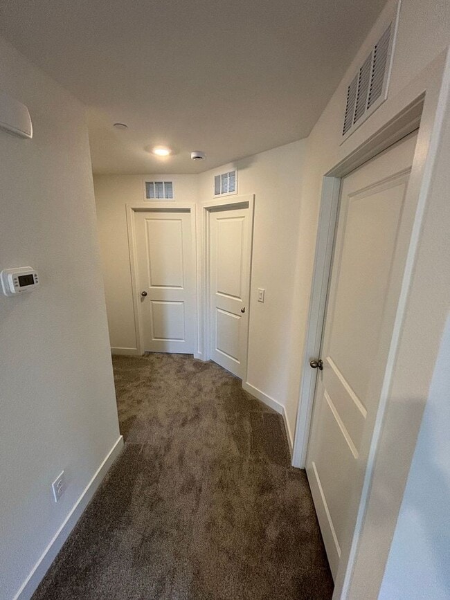 Building Photo - Modern 2-Story in Inspirada 4 Bed 3 Bath, Loft, Downstairs Bed & Open Floorplan