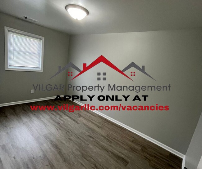 Building Photo - 4855 White Oak Ave