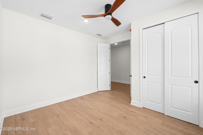 Building Photo - 42 Myrtle Oak Ct