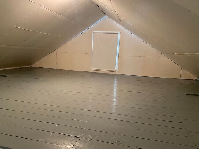 Building Photo - Charming 1935 Historic Home with Modern Upgrades – 3 Bed, 1.5 Bath – Downtown Aberdeen, MD