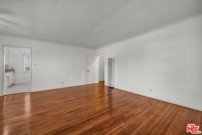 Building Photo - 4225 Campbell Dr