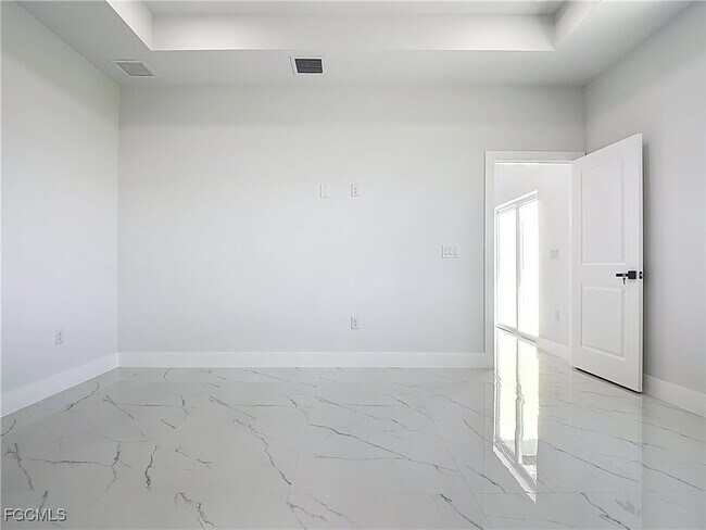 Building Photo - 5001 Bywood St