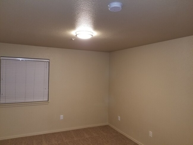 Building Photo - Upgraded West-Flagstaff Condo in the Arbor...