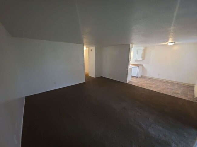 Building Photo - 3782 Iberis St NE