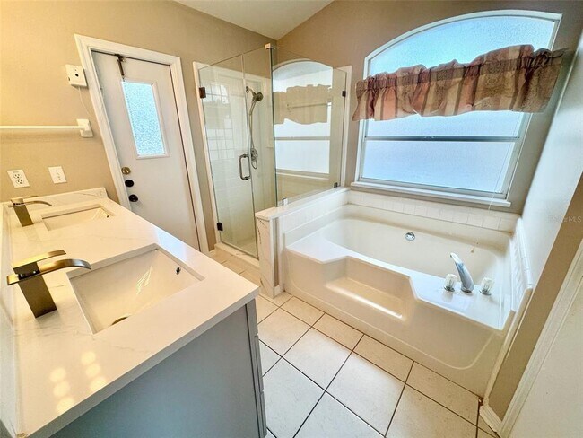 Building Photo - 7724 Water Oak Ct