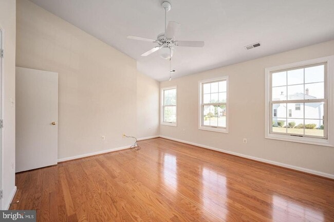 Building Photo - 80 Tanterra Dr