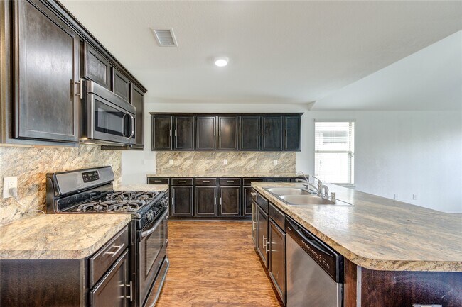 Building Photo - 2010 Louetta Stream Way