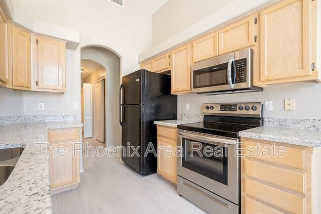 Building Photo - 1070 W Chilton Dr