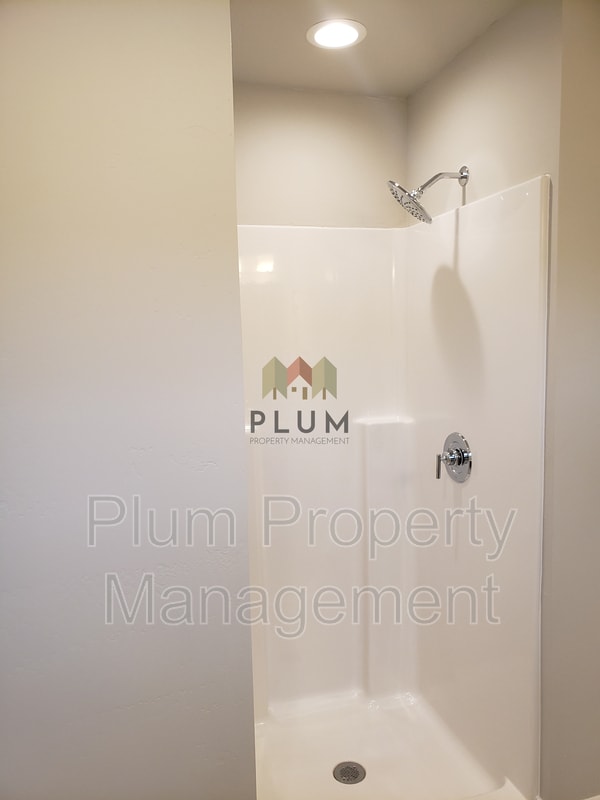 Building Photo - 4724 Giada Dr