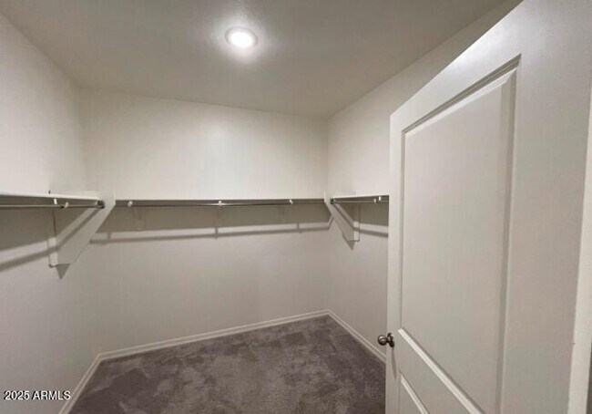 Building Photo - 19142 W Elm St