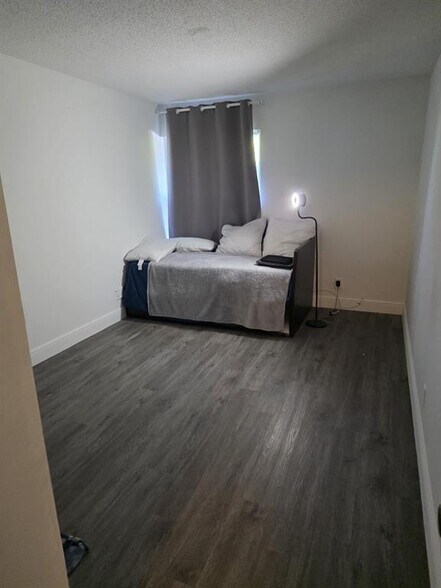 Building Photo - 1833 NW 58th Ave