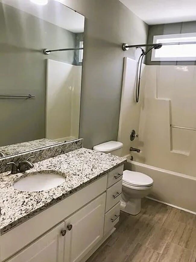 Building Photo - 4 Bedroom 2.5 Bath SF home - COMING SOON!