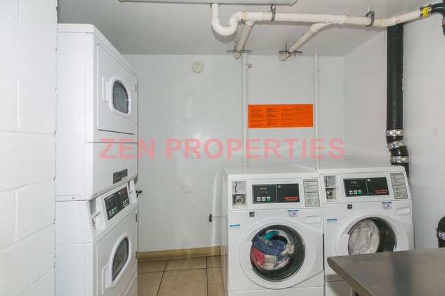 Building Photo - Kapiolani Terrace studio for rent