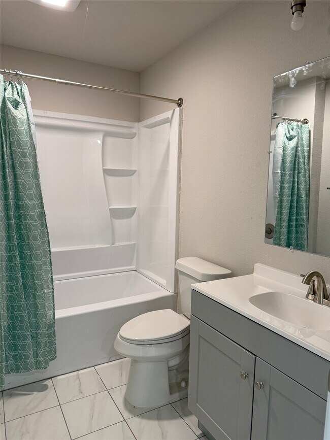 Building Photo - 81 Willow Oak Ln