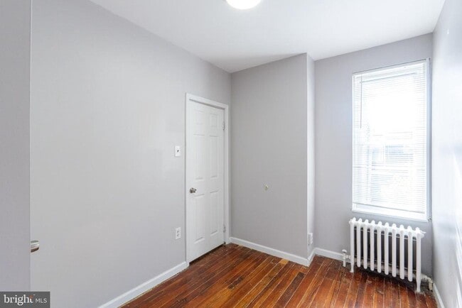 Building Photo - 1826 McClellan St