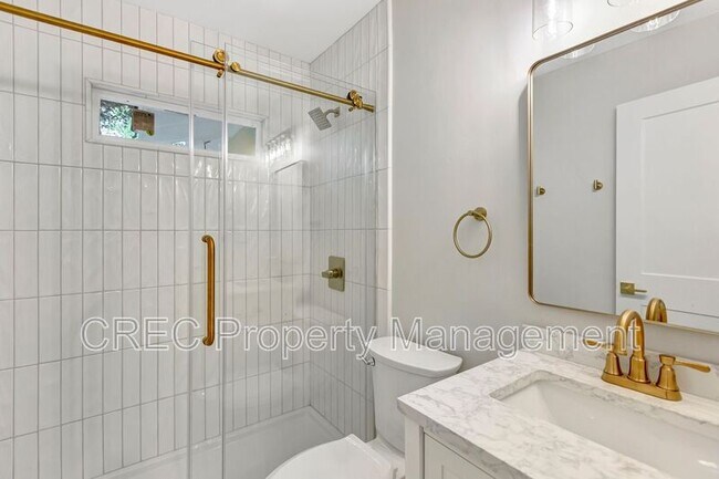 Primary Photo - 1757 Skinner Ave