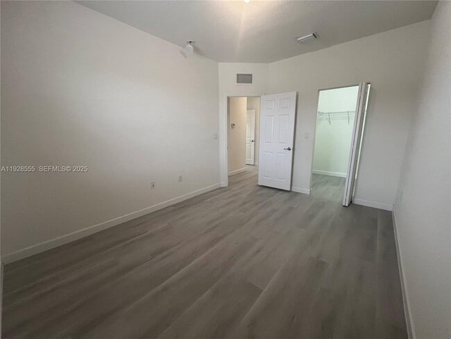 Building Photo - 15001 SW 119th Ln